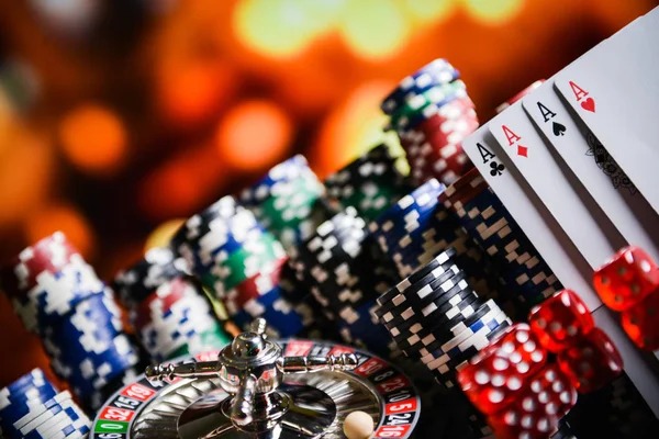 Live blackjack table streamed on a mobile phone